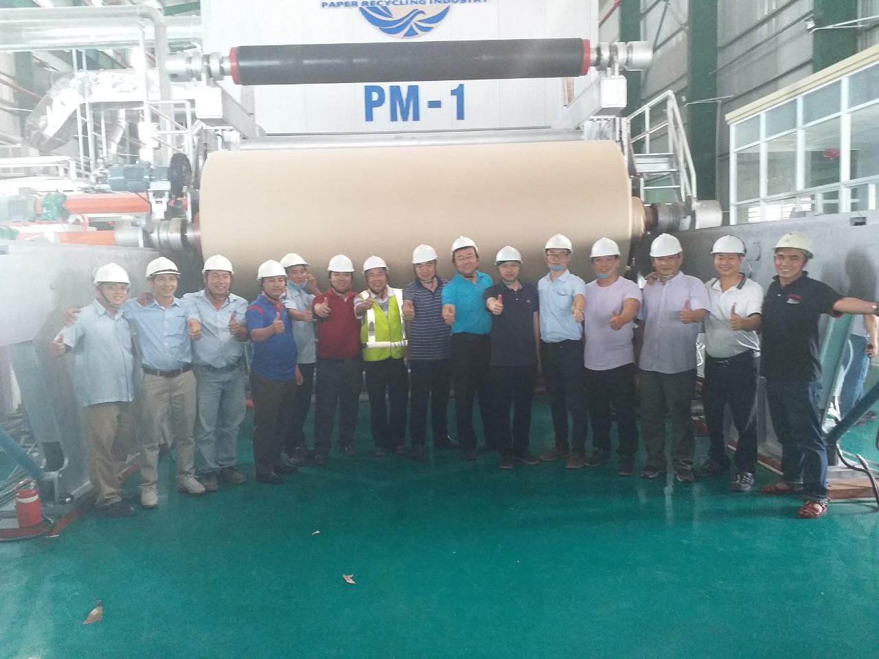 2020年12月，越南魁源紙業(yè)4000/550箱板紙順利開機(jī)出紙
